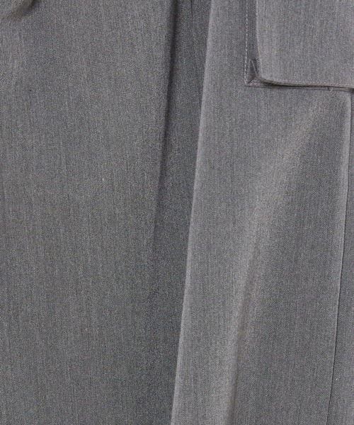 INED CLARO（イネドクラロ）の「エステルレーヨンストレッチカーゴパンツ（カーゴパンツ・レディース・チャコールグレー/ブラック・フリー）」の16枚目の写真