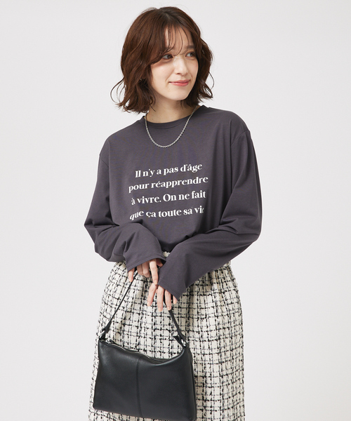 abahouse mavie(アバハウスマヴィ)の「【定番/長袖】ロゴロンT(Tシャツ/カットソー・レディース・グレー系その他/ホワイト系その他2/ホワイト系その他/ブラック系その他/ホワイト系その他3/グレー系その他2・フリー)」の12枚目の写真