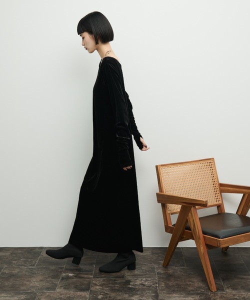 Shelly island（シェリーアイランド）の「ベロアロングワンピース（ワンピース・レディース・ブラック/グレー・FREE）」の9枚目の写真