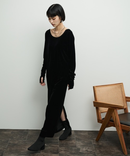 Shelly island（シェリーアイランド）の「ベロアロングワンピース（ワンピース・レディース・ブラック/グレー・FREE）」の7枚目の写真