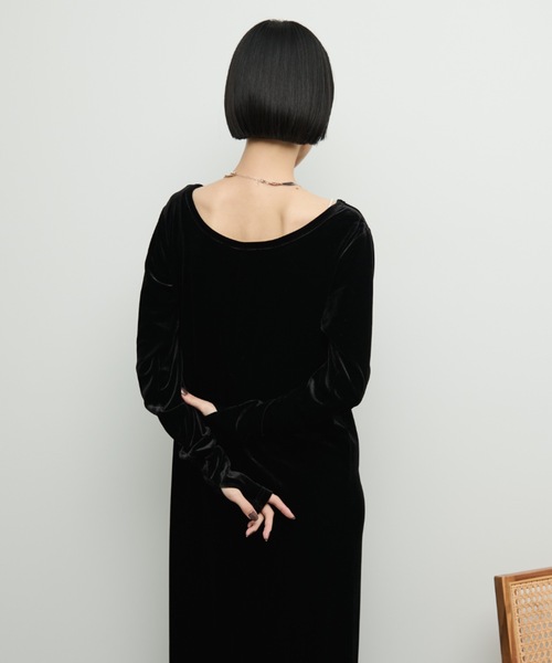 Shelly island（シェリーアイランド）の「ベロアロングワンピース（ワンピース・レディース・ブラック/グレー・FREE）」の14枚目の写真