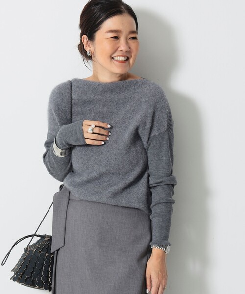 Demi-Luxe BEAMS(デミルクス ビームス)の「フラッフィ ボートネック プルオーバー(ニット/セーター・レディース・ブラック/ブラウン/グレー・FREE)」の3枚目の写真