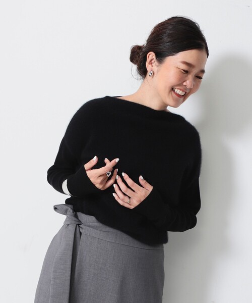 Demi-Luxe BEAMS(デミルクス ビームス)の「フラッフィ ボートネック プルオーバー(ニット/セーター・レディース・ブラック/ブラウン/グレー・FREE)」の17枚目の写真