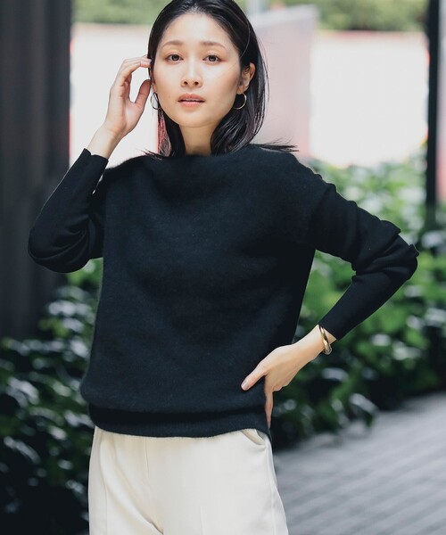 Demi-Luxe BEAMS(デミルクス ビームス)の「フラッフィ ボートネック プルオーバー(ニット/セーター・レディース・ブラック/ブラウン/グレー・FREE)」の11枚目の写真