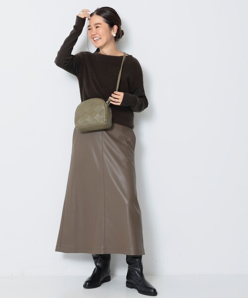 Demi-Luxe BEAMS(デミルクス ビームス)の「フラッフィ ボートネック プルオーバー(ニット/セーター・レディース・ブラック/ブラウン/グレー・FREE)」の7枚目の写真