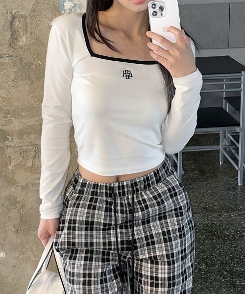 muahmuah(ムーアムーア)の「A'GEM/9 × .kom 『muah muah/ムーアムーア』 WIDE CHECK BANDING PANTS/ワイドチェックバンディングパンツ(その他パンツ・レディース・ブラック/ネイビー・M/S)」の5枚目の写真