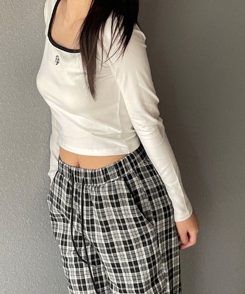 muahmuah(ムーアムーア)の「A'GEM/9 × .kom 『muah muah/ムーアムーア』 WIDE CHECK BANDING PANTS/ワイドチェックバンディングパンツ(その他パンツ・レディース・ブラック/ネイビー・M/S)」の6枚目の写真