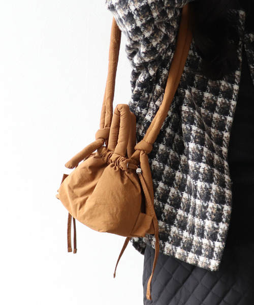 Three Four Time（ｽﾘｰﾌｫｰﾀｲﾑ）の「スライドウインナーショルダー（ショルダーバッグ・レディース・ブラック/ブラウン/グリーン・FREE）」の3枚目の写真