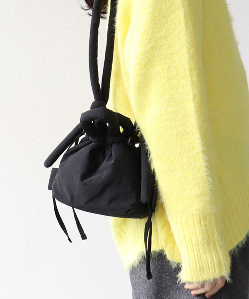 Three Four Time（ｽﾘｰﾌｫｰﾀｲﾑ）の「スライドウインナーショルダー（ショルダーバッグ・レディース・ブラック/ブラウン/グリーン・FREE）」の2枚目の写真