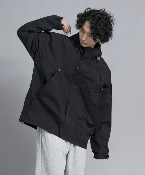 aimoha(アイモハ)の「aimoha men Urban Explorer Windbreaker(マウンテンパーカー・メンズ・ベージュ/ブラック・MEDIUM/LARGE/X-LARGE/XX-LARGE/XXX-LARGE)」の10枚目の写真
