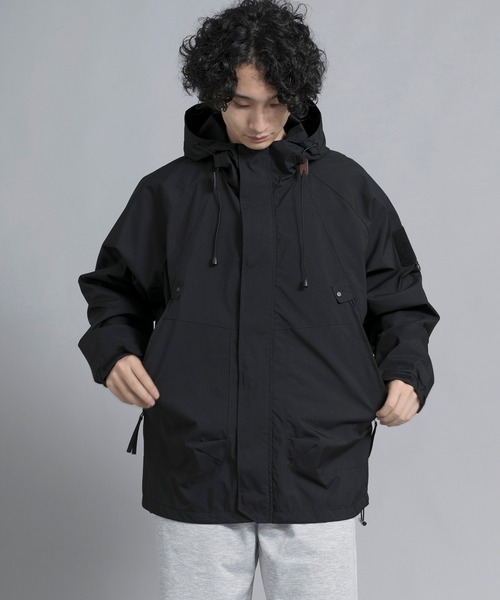 aimoha(アイモハ)の「aimoha men Urban Explorer Windbreaker(マウンテンパーカー・メンズ・ベージュ/ブラック・MEDIUM/LARGE/X-LARGE/XX-LARGE/XXX-LARGE)」の15枚目の写真