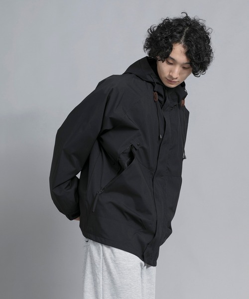 aimoha(アイモハ)の「aimoha men Urban Explorer Windbreaker(マウンテンパーカー・メンズ・ベージュ/ブラック・MEDIUM/LARGE/X-LARGE/XX-LARGE/XXX-LARGE)」の18枚目の写真