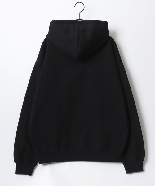 FIRST DOWN(ファーストダウン)の「FIRST DOWN/ファーストダウン LOGO HOODED SWEAT/オーバーサイズ 裏起毛 ワンポイント刺繍 スウェット パーカー フーディー/レディース メンズ(パーカー・メンズ・ブラック/グレー/ネイビー・L/XL/M)」の5枚目の写真