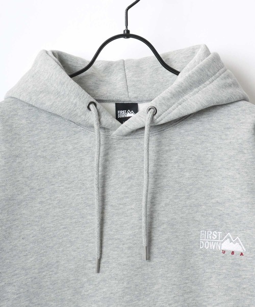 FIRST DOWN(ファーストダウン)の「FIRST DOWN/ファーストダウン LOGO HOODED SWEAT/オーバーサイズ 裏起毛 ワンポイント刺繍 スウェット パーカー フーディー/レディース メンズ(パーカー・メンズ・ブラック/グレー/ネイビー・L/XL/M)」の10枚目の写真