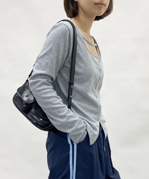 mebole(メボレ)の「スクエアネックスリムロングTシャツ(Tシャツ/カットソー・レディース・ブラック/グレー/ブルー・FREE)」の11枚目の写真