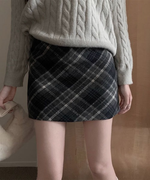 urge:(アージコロン )の「【URGE:】チェック ミニスカート(スカート・レディース・ブラック/ベージュ・SMALL/MEDIUM/LARGE)」の9枚目の写真