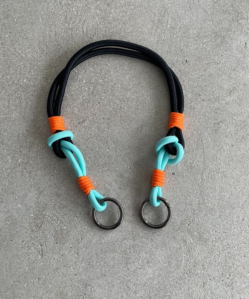 210nouve（トゥージュヌーブ）の「カラー コード ショルダー ストラップ（ショルダーバッグ・レディース・ホワイト/ブラック/イエロー/ブルー/グリーン/ピンク/ホワイト×ブラック・FREE）」の4枚目の写真