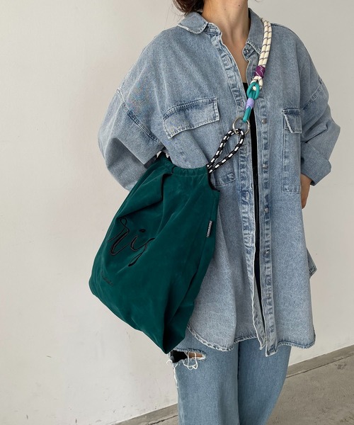 210nouve（トゥージュヌーブ）の「カラー コード ショルダー ストラップ（ショルダーバッグ・レディース・ホワイト/ブラック/イエロー/ブルー/グリーン/ピンク/ホワイト×ブラック・FREE）」の8枚目の写真