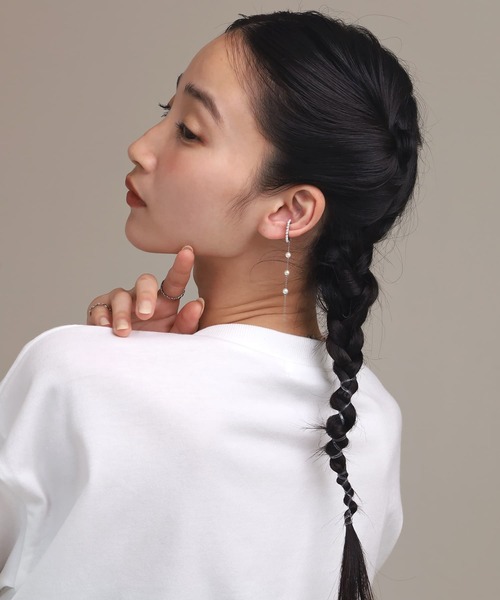 LHME（エルエイチエムイー）の「【WEB限定】“MELLOW”パールチェーンドロップイヤーカフ/サージカルステンレス（金属アレルギー対応）【LHME / エルエイチエムイー】（イヤーカフ・レディース・ゴールド/シルバー・ONE SIZE）」の10枚目の写真