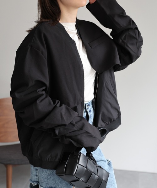 CREARE -LINO-（クレアーレリノ）の「＜ユニセックス＞ツイルレイヤード MA-1風ブルゾン/ジャケット（MA-1・レディース・ブラック/カーキ・FREE）」の20枚目の写真