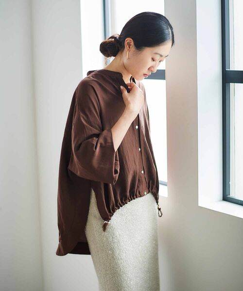 le.coeur blanc(ルクールブラン)の「ドロストシアーシャツブルゾン(シャツ/ブラウス・レディース・ブラック/ブラウン/ベージュ・38)」の17枚目の写真