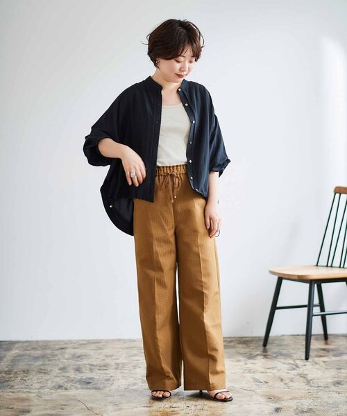 le.coeur blanc(ルクールブラン)の「ドロストシアーシャツブルゾン(シャツ/ブラウス・レディース・ブラック/ブラウン/ベージュ・38)」の21枚目の写真