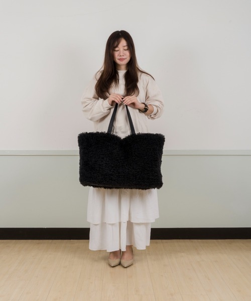 HELEN MOORE(ヘレンムーア)の「【HELEN MOORE/ヘレンムーア】フェイクファー トートバッグ マグネット(トートバッグ・レディース・ブラック・FREE)」の9枚目の写真