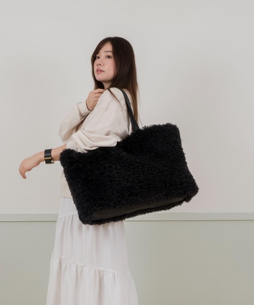 HELEN MOORE(ヘレンムーア)の「【HELEN MOORE/ヘレンムーア】フェイクファー トートバッグ マグネット(トートバッグ・レディース・ブラック・FREE)」の10枚目の写真