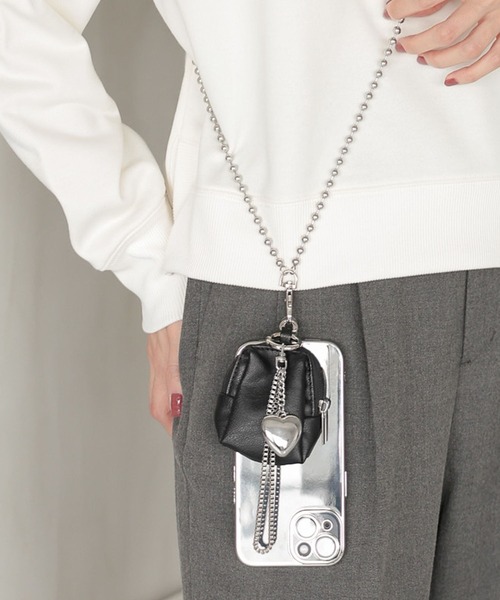 GLOBAL WORK（グローバルワーク）の「ケース付きスマホショルダー/160628（スマホグッズ・レディース・シルバー系2/ブラック系9/シルバー系1/ブラック系・ONE SIZE）」の2枚目の写真