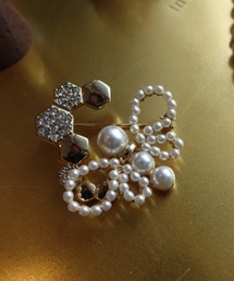 felice（フェリーチェ）の「【felice】Honey bee brooch（ブローチ/コサージュ）」