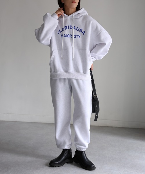 Riberry(リベリー)の「裏起毛パーカー/カレッジロゴスウェット セットアップ(セットアップ・レディース・ベージュ/ブラック/オートミール・FREE)」の20枚目の写真