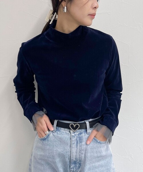 fredy emue(フレディエミュ)の「フロッキー袖チュールタートルネック(その他トップス・レディース・チャコールグレー/ブラック/ネイビー/オフホワイト・38)」の4枚目の写真