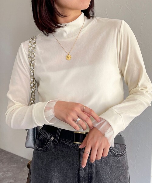 fredy emue(フレディエミュ)の「フロッキー袖チュールタートルネック(その他トップス・レディース・チャコールグレー/ブラック/ネイビー/オフホワイト・38)」の7枚目の写真