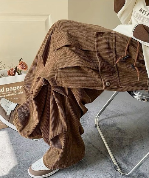 STYLE NUMBER(スタイルナンバー)の「【 STYLE NUMBER / スタイルナンバー 】 コーデュロイ カーゴパンツ(カーゴパンツ・メンズ・ブラウン/ブラック/カーキ・FREE)」の4枚目の写真