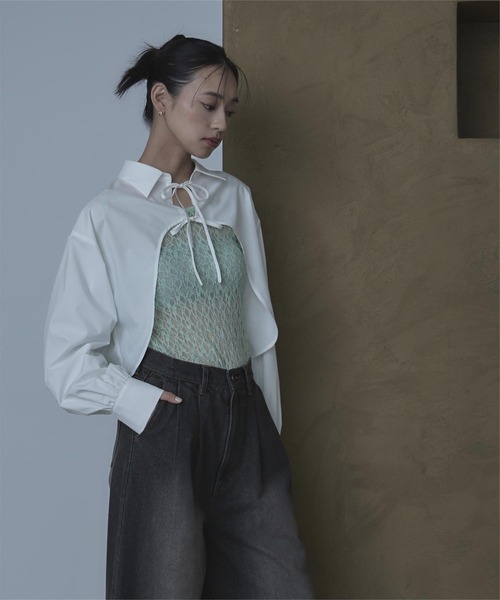 miette(ミエット)の「フロントリボンシャツボレロ(シャツ/ブラウス・レディース・ライトブルー/ブラック/オフホワイト/グレー・FREE)」の16枚目の写真