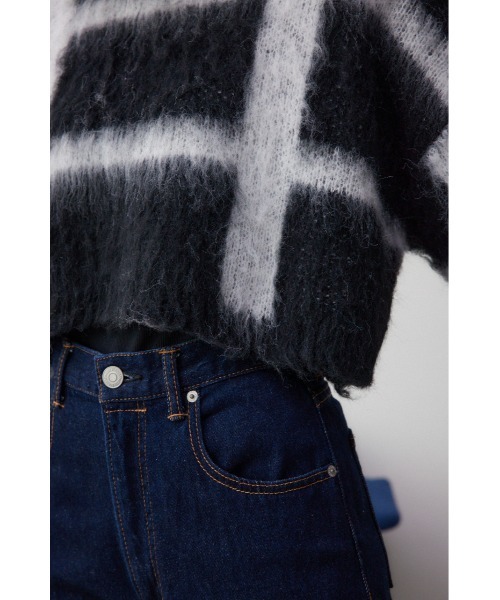 AZUL by moussy(アズールバイマウジー)の「チェックパターンクロップドシャギーニット(ニット/セーター・レディース・ブラック/ブルー・FREE)」の13枚目の写真