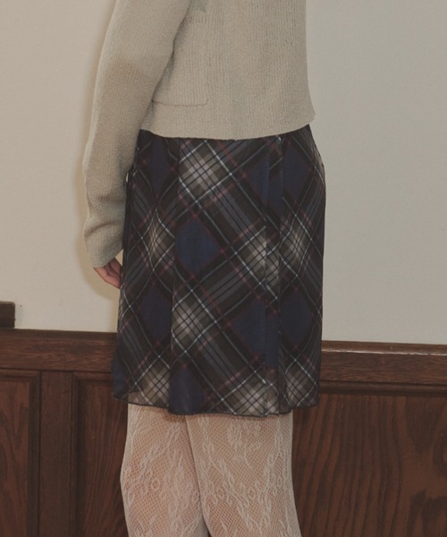 GIUNON（ジウノン）の「stretch check wrap skirt / ストレッチチェック巻きスカート（スカート・レディース・ブラック/ネイビー・FREE）」の18枚目の写真