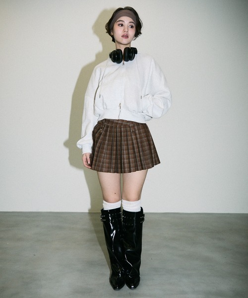 Clum（クルム）の「double zipup short hoodie / ダブルジップアップショート丈パーカー（パーカー・レディース・ブラック/グリーン/ヘザーグレー/ブルー・FREE）」の21枚目の写真