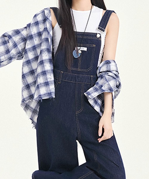 aimoha（アイモハ）の「ワイドシルエットデニムサロペット（サロペット/オーバーオール・レディース・ピンク/ブラック/ネイビー・LARGE/MEDIUM/SMALL/X-SMALL）」の14枚目の写真