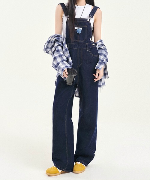 aimoha（アイモハ）の「ワイドシルエットデニムサロペット（サロペット/オーバーオール・レディース・ピンク/ブラック/ネイビー・LARGE/MEDIUM/SMALL/X-SMALL）」の7枚目の写真