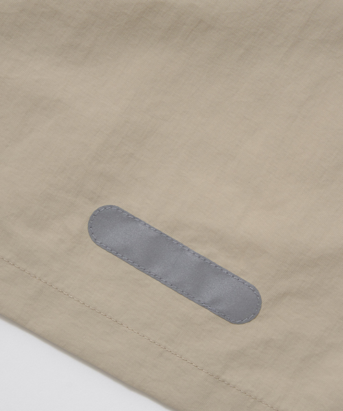 b・ROOM（ビールーム）の「【撥水加工】収納袋付きマウンテンパーカ（マウンテンパーカー・キッズ・ブルー系その他2/ラベンダー/レモンイエロー/ライトピンク/ライトカーキ/パープル/レッド/シルバーグレー/ベージュ/ブラック・110cm/140cm/130cm/120cm/100cm）」の17枚目の写真