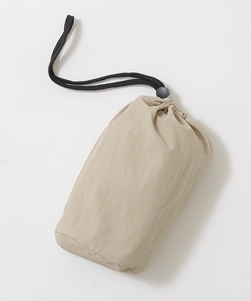 b・ROOM（ビールーム）の「【撥水加工】収納袋付きマウンテンパーカ（マウンテンパーカー・キッズ・ブルー系その他2/ラベンダー/レモンイエロー/ライトピンク/ライトカーキ/パープル/レッド/シルバーグレー/ベージュ/ブラック・110cm/140cm/130cm/120cm/100cm）」の20枚目の写真