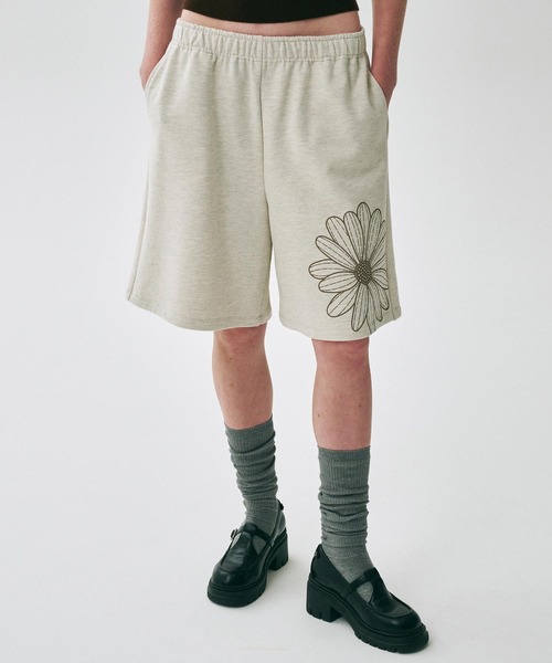 OVERSIZED SWEAT BERMUDA FLOWER（スウェットパンツ）｜Mardi