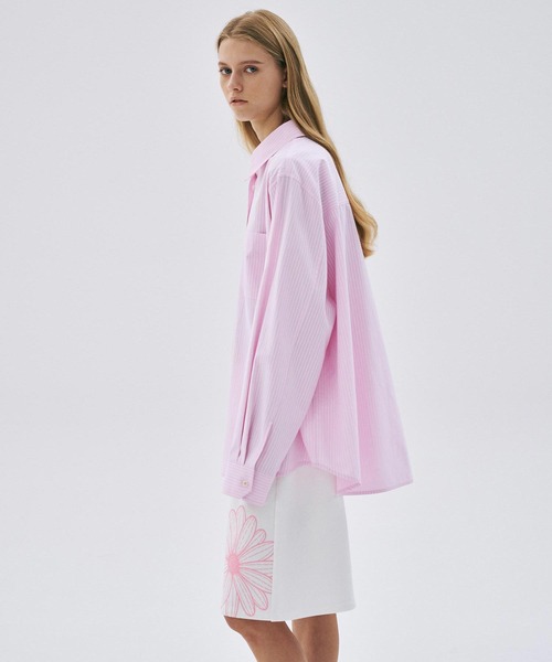 Mardi Mercredi(マルディメクルディ)の「OVERSIZED SWEAT BERMUDA FLOWER / オーバーサイズ スウェット バミューダ フラワー(スウェットパンツ・レディース・オートミール/ブラック/ネイビー/ホワイト×ピンク/グレー・FREE)」の11枚目の写真