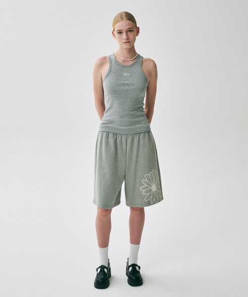 Mardi Mercredi(マルディメクルディ)の「OVERSIZED SWEAT BERMUDA FLOWER / オーバーサイズ スウェット バミューダ フラワー(スウェットパンツ・レディース・オートミール/ブラック/ネイビー/ホワイト×ピンク/グレー・FREE)」の19枚目の写真