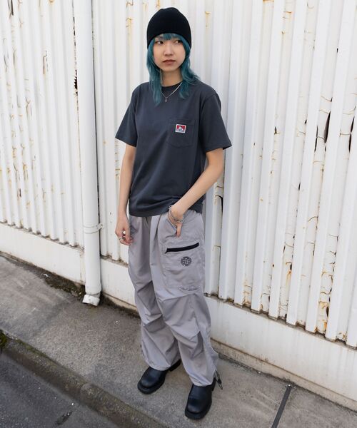 BEN DAVIS（ベンデイビス）の「【BEN DAVIS（ベンデイビス）】BEN'S POCKET TEE(REG) / ポケット 半袖 ワンポイント レギュラーサイズ ヘビーウエイト クルーネック（Tシャツ/カットソー・メンズ・ホワイト/ダークブラウン/チャコール/ネイビー/グレー/アッシュグレー/ダークグリーン/ブラック/ワイン・SMALL/MEDIUM/LARGE/X-LARGE）」の19枚目の写真