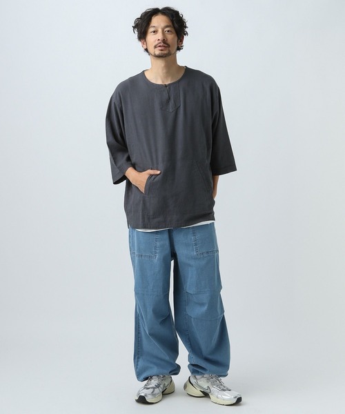 BAYFLOW(ベイフロー)の「リネンキーネック7分袖シャツプルオーバー(シャツ/ブラウス・メンズ・チャコールグレー/オフホワイト/カーキ・MEDIUM/LARGE)」の6枚目の写真