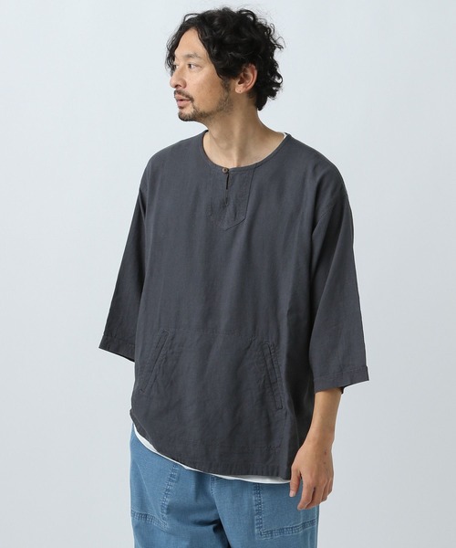 BAYFLOW(ベイフロー)の「リネンキーネック7分袖シャツプルオーバー(シャツ/ブラウス・メンズ・チャコールグレー/オフホワイト/カーキ・MEDIUM/LARGE)」の19枚目の写真