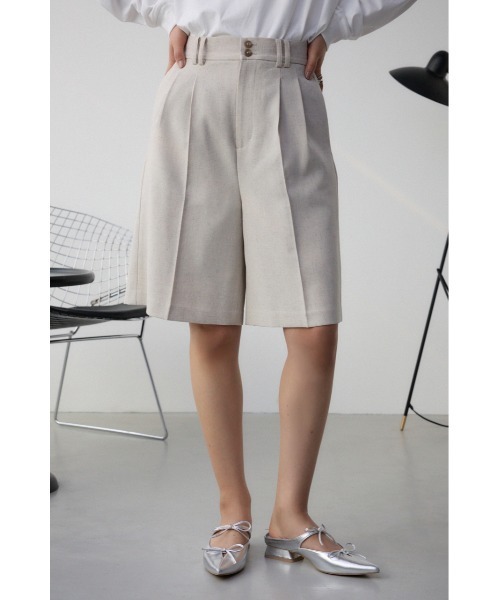 AZUL by moussy（アズールバイマウジー）の「ポリエステルリネンミックスハーフパンツ（スラックス・レディース・ライトブラック/ライトベージュ・SMALL/MEDIUM）」の2枚目の写真