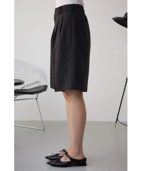 AZUL by moussy（アズールバイマウジー）の「ポリエステルリネンミックスハーフパンツ（スラックス・レディース・ライトブラック/ライトベージュ・SMALL/MEDIUM）」の7枚目の写真